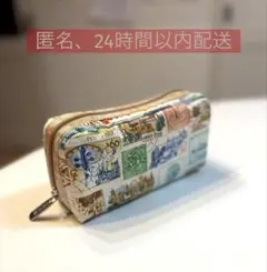 レスポートサックのトラベルタグズ柄のポーチ