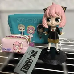 アーニャフィギュアとポーチ2点セット