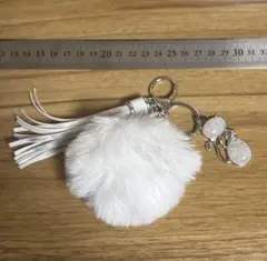 完成品 ハンドメイド バッグチャーム 猫チャーム クリアクオーツ使用 ホワイト