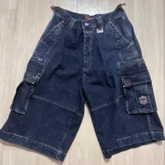 FREAKY 90sカーゴショートパンツのサムネイル