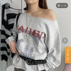 SHAGGIE グレー オフショルダー トレーナー