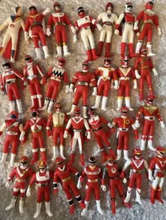 戦隊ヒーロー 赤いフィギュア コレクション ２８体