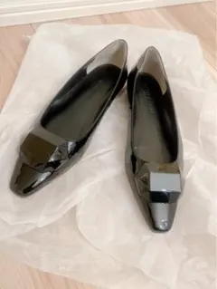 ODETTE E ODILE アロウズ　黒　パンプス