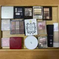 イブサンローランジュエルシルキーフィニッシュプレストパウダー