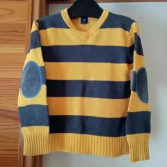 GAP 山吹色とグレー ストライプVネックセーター130 綿100 肘当て付き