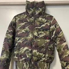 迷彩ダウンジャケット