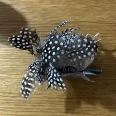 花モチーフ ブローチ ブラック・ホワイト　卒園式　卒業式　入園式　入学式