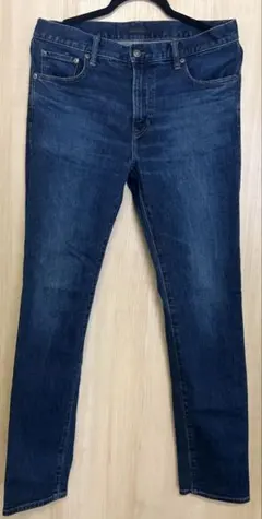 UNIQLO ストレートデニム 31のサムネイル