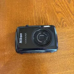 ✨️極美品・極上品✨️Nikon COOLPIX S01 レッド - メルカリ