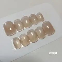 ハンドメイドネイルチップ✧⁠*⁠。ベリーショート✧⁠*⁠。上品ネイル