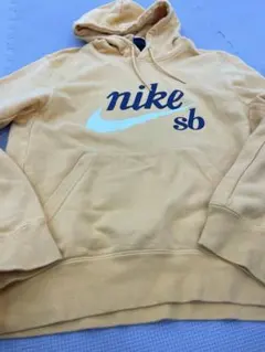 Nike SB フード付きパーカー　Mサイズ　イエロー　黄色　スケボー