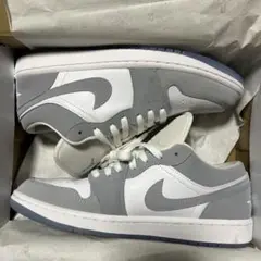 DC0774-105 W AIR JORDAN 1 LOW ウルフグレー