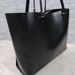 未使用品 A4可 ＆MyuQ ホリー トートバッグ 黒 レザー 大容量 ロゴ刻印