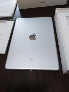 超美品！アイパッドiPad 第9世代 64GB おまけ新品カバー付き
