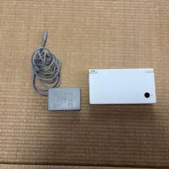 ジャンク品 ニンテンドーDSiホワイト