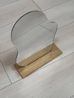 化粧鏡　インテリア　韓国風　ウェーブミラー　卓上ミラー　木製台座付き