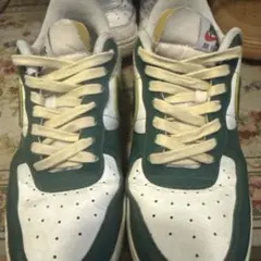 Nike Air スニーカー ホワイト/グリーン/イエロー