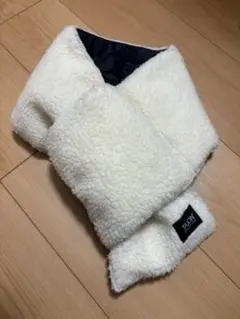 TAION タイオン　リバーシブル　マフラー ボア　ダウン　黒　白　ユニセックス