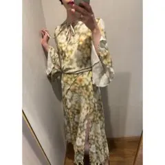 acne studios アクネ ストゥディオズ　フラワー　 ワンピースのサムネイル