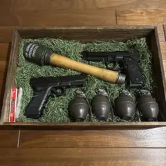 【新品未使用】東京マルイ ガスガン 2点 ＆ ミリタリー手榴弾レプリカ セットのサムネイル