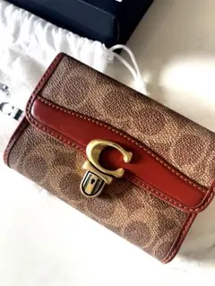 Item thumbnail for item 454eb0a4-351a-4284-a311-824d376b33a4