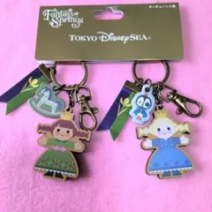新品タグ付き　アナ雪　キーチェーン　ファンタジースプリングス　ディズニーシー