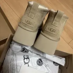 週末限定値下げUGG MUSTARD_SEED 23cm厚底7cmムートンブーツ