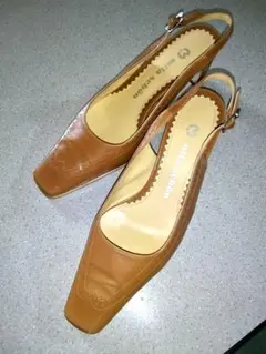 mila schon バックストラップパンプスのサムネイル