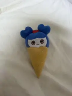 TWICE Baby Lovelys アイスクリーム ぬいぐるみ バッチ ツウィ - メルカリ