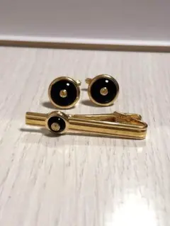 ダンヒル　Dunhill カフス　ネクタイピン２点セット　ブラック　ゴールド