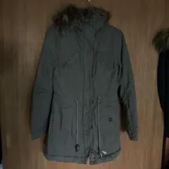 アバクロンビーレディースミリタリージャケットL カーキグリーン　着脱式ファー襟