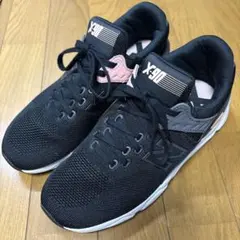 ニューバランス　X-90 ブラックスニーカー