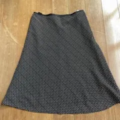 UNTITLED 膝丈スカート　小花柄