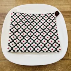 Item thumbnail for item a2f198ee-dac3-40b2-b700-e83c63fb9cc3