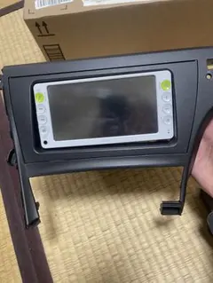 縦型 9.7インチ 130系 マークX 専用パネル付きアンドロイドナビ - メルカリ