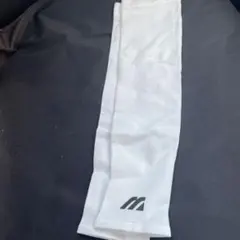 ホワイトアームカバー Mのロゴ入り