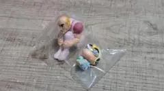 ガチャ　クレヨンしんちゃん　まちぼうけ6 マカオ　しんちゃん　2点セット