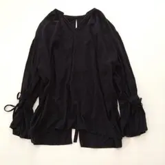 ✨美品✨ BEARDSLEY フリルカフス リボンブラウス（ブラック／セルロース