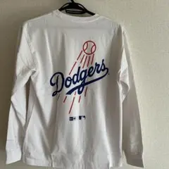 New Era ロサンゼルス・ドジャース 長袖Tシャツ