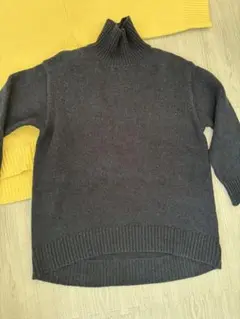 ユニクロＣ　ネイビーのみ　ソフトニット　ハイネックセーター