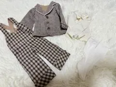 チェック柄サロペットとジャケットのセット　コーディネートモデル服　SDMB