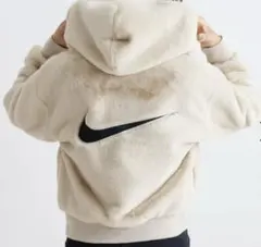 【未使用】タグ付き　Nike ファージャケット　ブルゾン　コート 未使用】タグ付き Nike ファージャケット ブルゾン コート 中古・古着