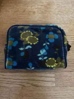 アナスイのコスメーポーチ