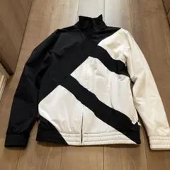 adidas ジップアップジャケット