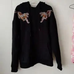 Item thumbnail for item 90dfa167-8c68-4f22-a7f1-8ce7504ec861