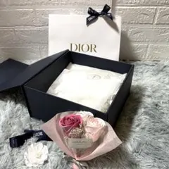 ⭐️Dior ディオール　コスメギフトボックス　空箱•リボン•ショッパー•お花