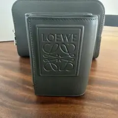 LOEWE ロエベ トライフォールド ウォレット サテンカーフ カーキ