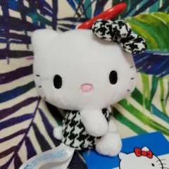 ハローキティ　カラビナ付マスコット　千鳥柄