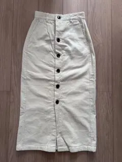 GU コーデュロイ　タイトスカート　アイボリー