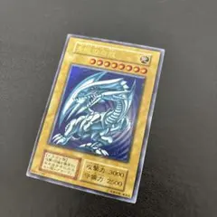 ジ*ー様 【準美品】遊戯王　青眼の白龍 ブルーアイズ・ホワイト・ドラゴン　初期 Amazon.co.jp: 【美品】遊戯王 青眼の白龍 ブルーアイズ・ホワイト